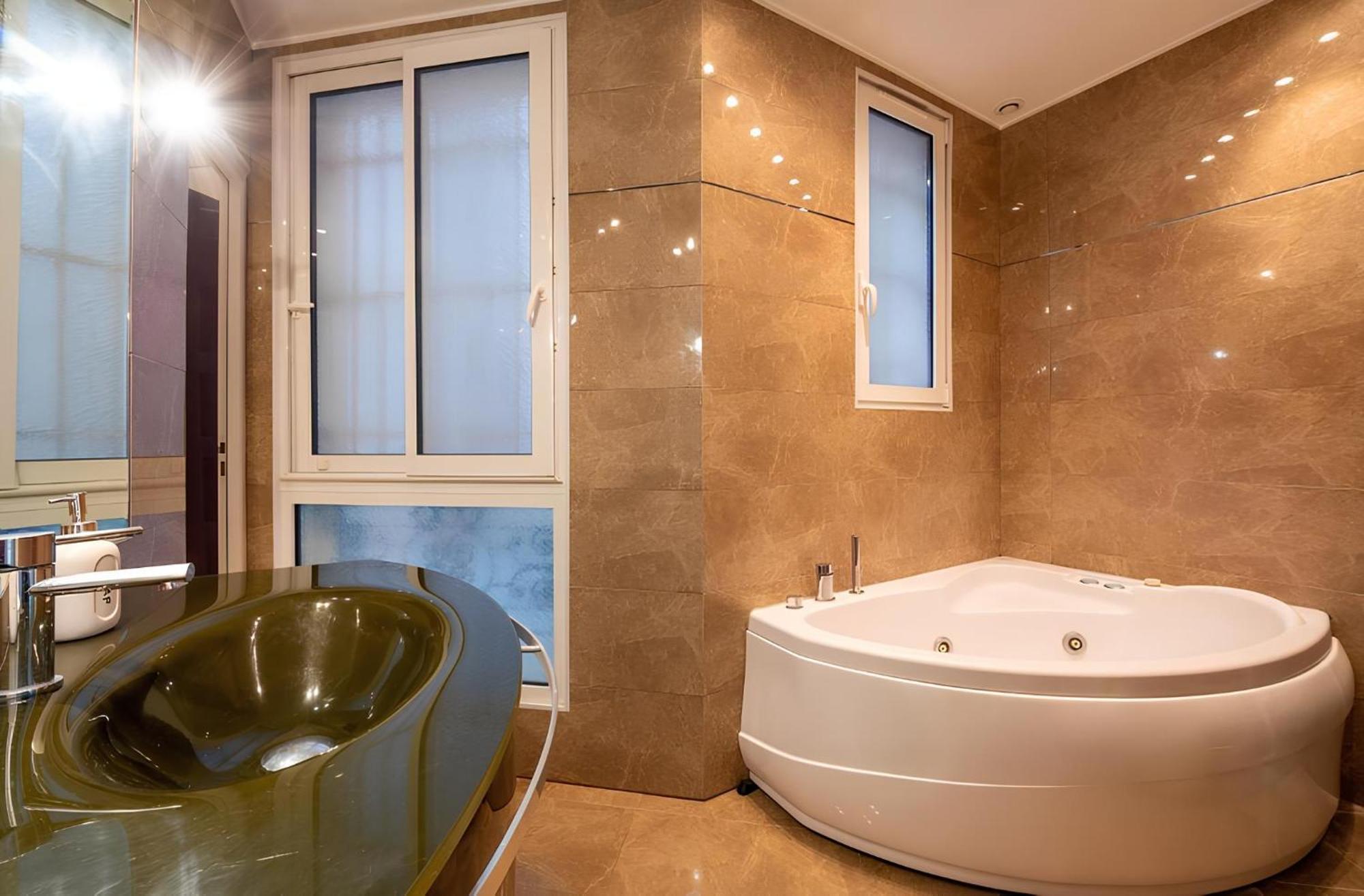 Luxury Style Appartement, Arc De Triomphe - Champs Elysees Párizs Kültér fotó