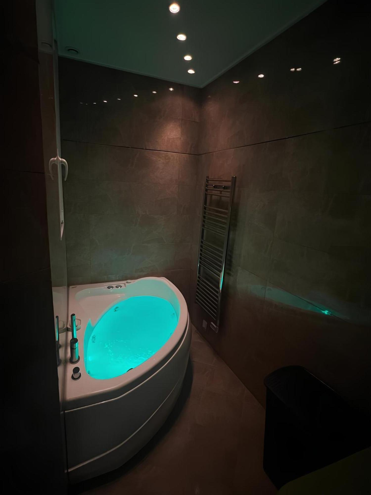 Luxury Style Appartement, Arc De Triomphe - Champs Elysees Párizs Kültér fotó
